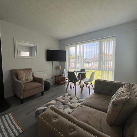 Dog Friendly Beachside Cottage No11 Kessingland With Private Parking Екстер'єр фото